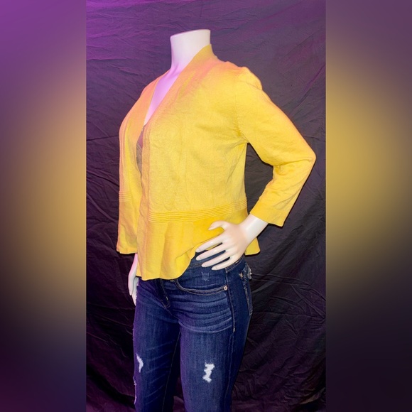 ✨ 89th + Madison Yellow Peplum Knit Jacket | Size S/P | 🧥 - Picture 3 of 8